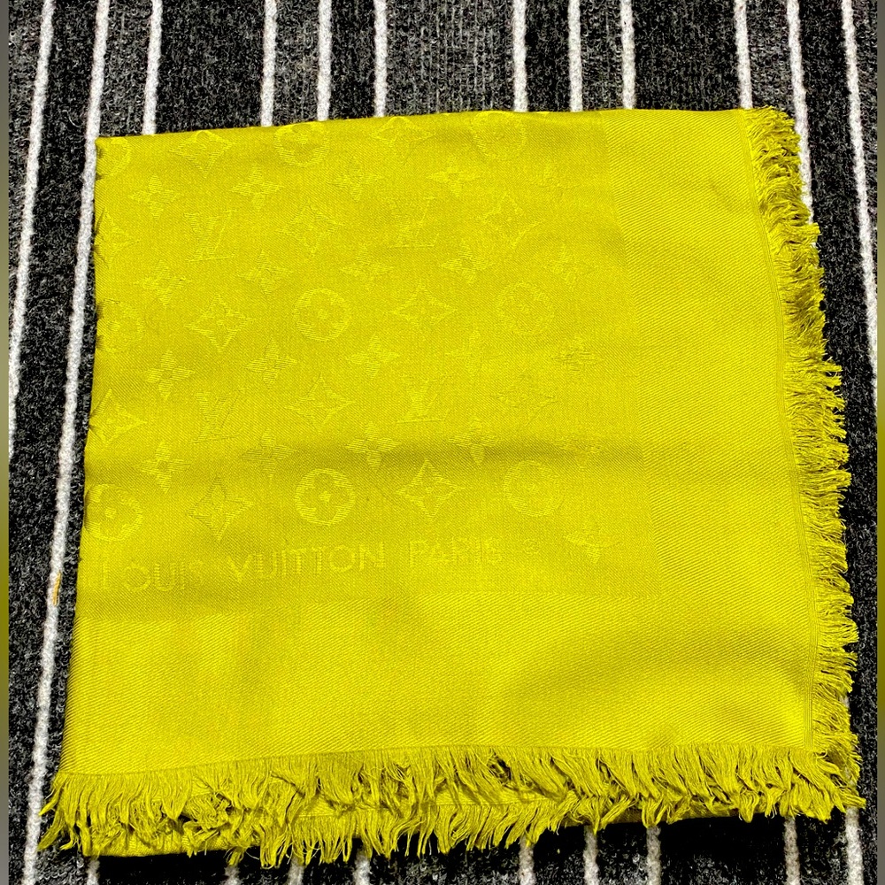 LOUIS VUITTON
Yellow Monogram Silk/Wool Shawl Scarf